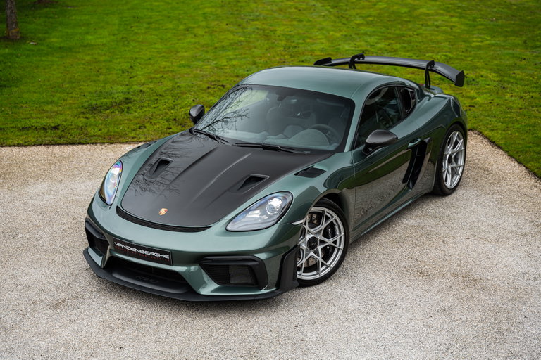 Porsche 718 Cayman GT4 RS