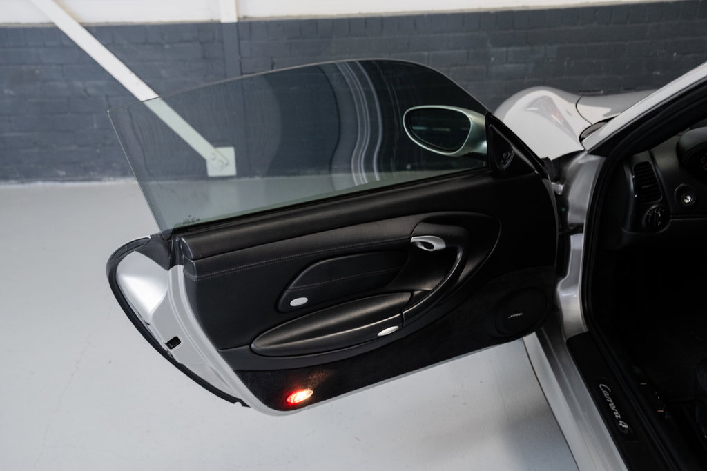 Porsche 996.2 Carrera 4S