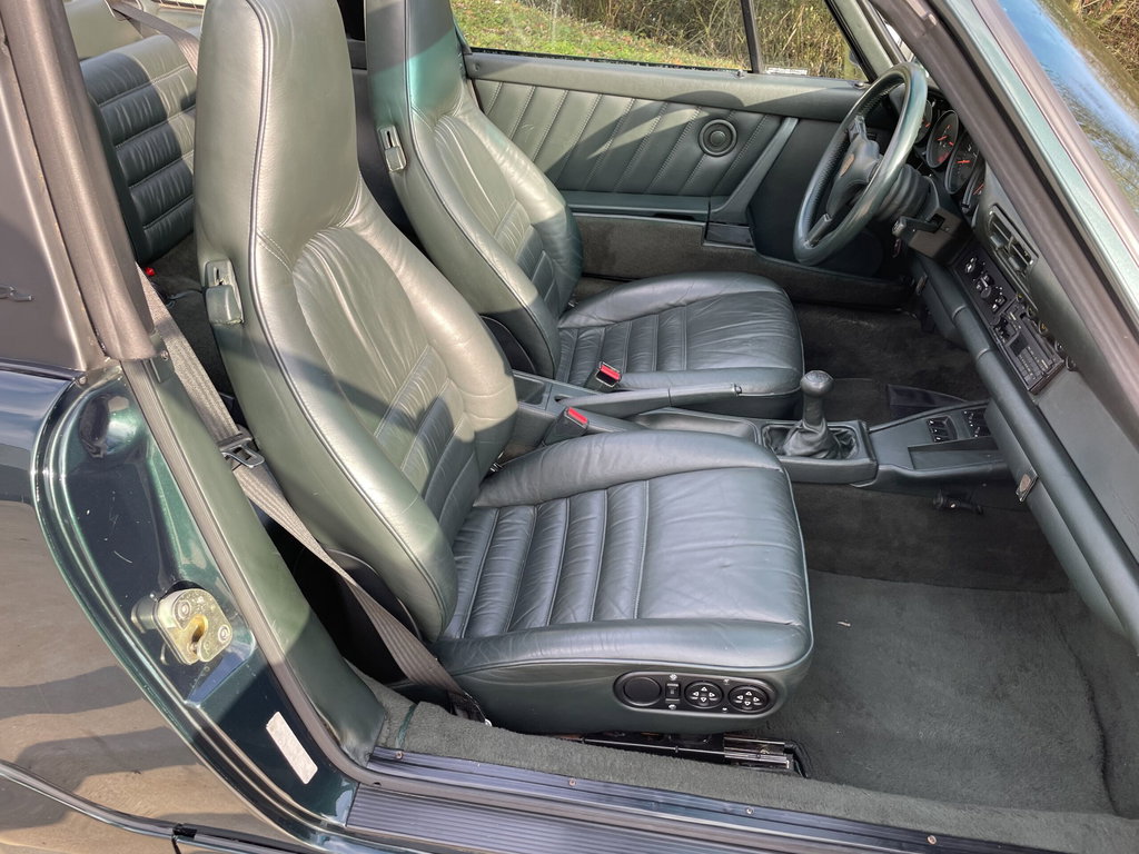 Porsche 964 Carrera 4