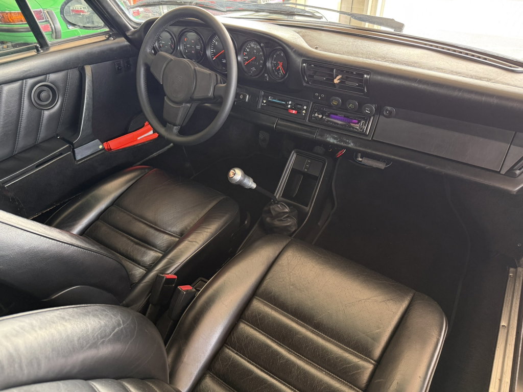 Porsche 911 Carrera 3.2