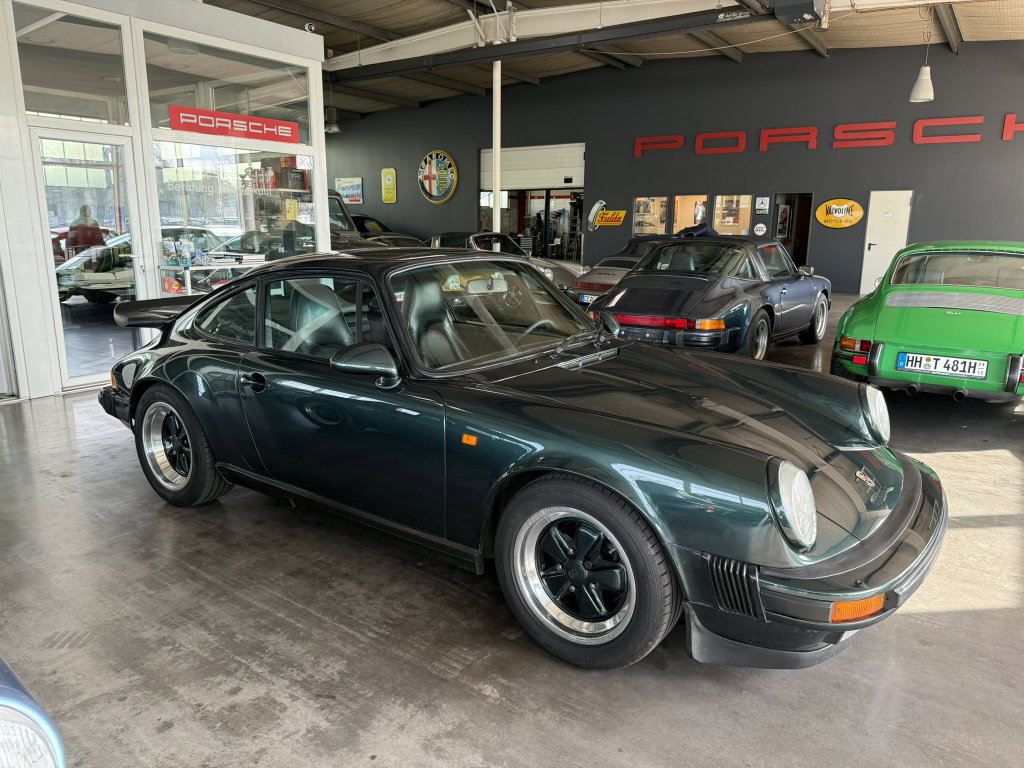 Porsche 911 Carrera 3.2