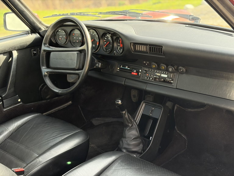Porsche 911 Carrera 3.2