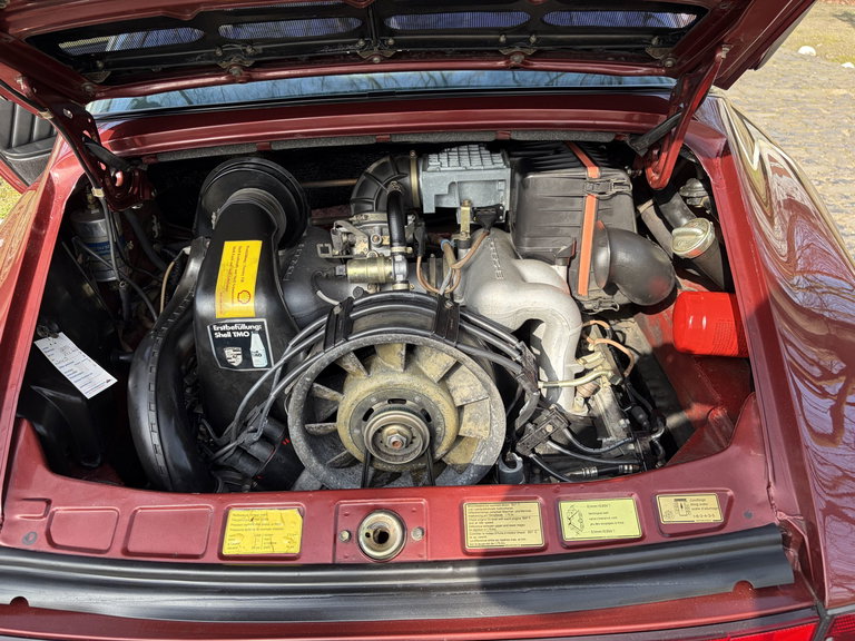 Porsche 911 Carrera 3.2