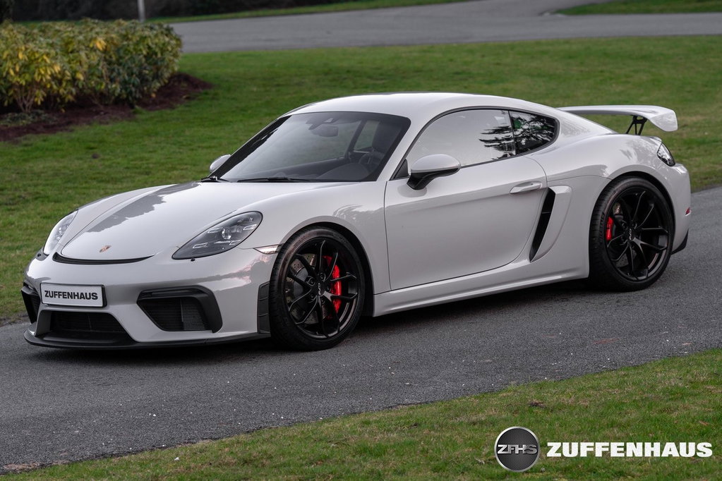 Porsche 718 Cayman GT4