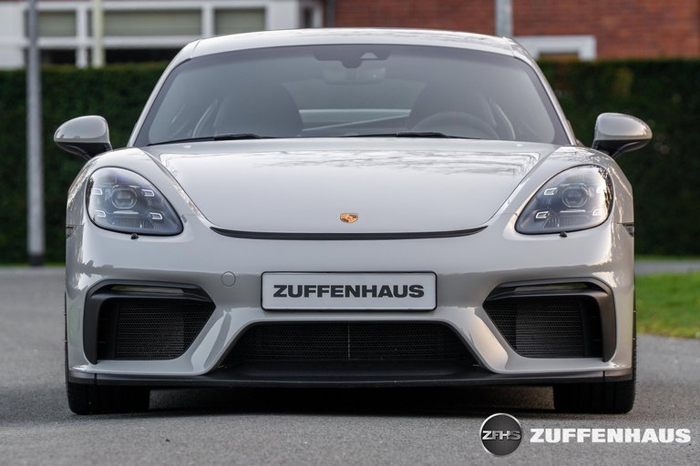 Porsche 718 Cayman GT4