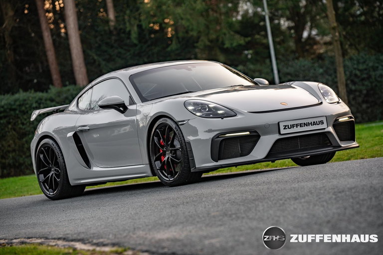 Porsche 718 Cayman GT4