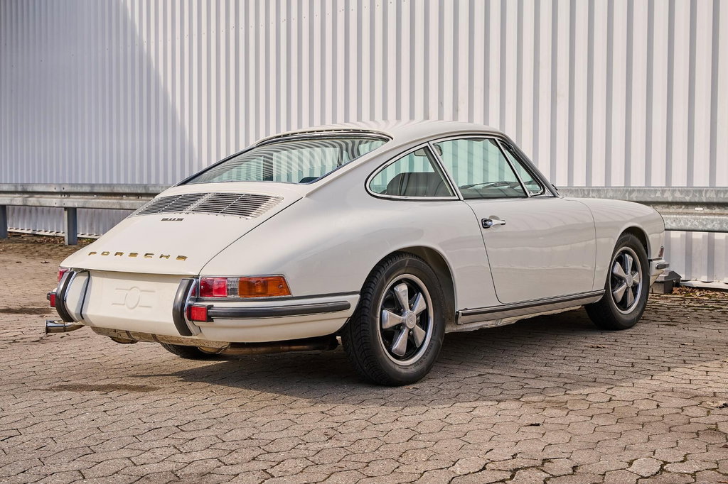 Porsche 911 S (F-Modell)