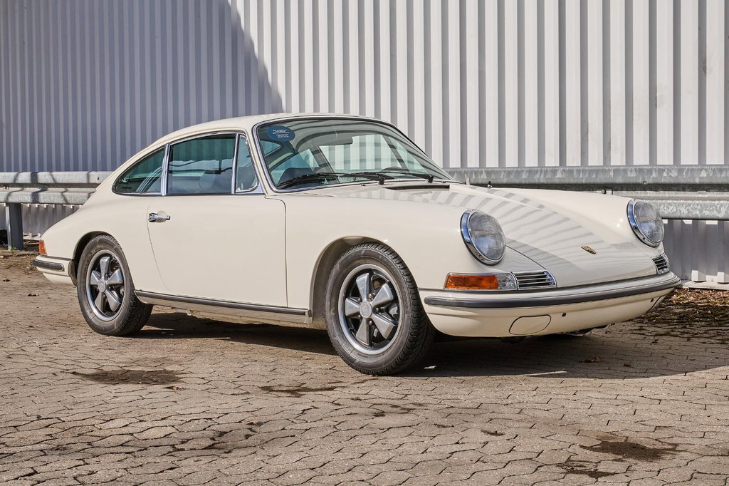 Porsche 911 S (F-Modell)