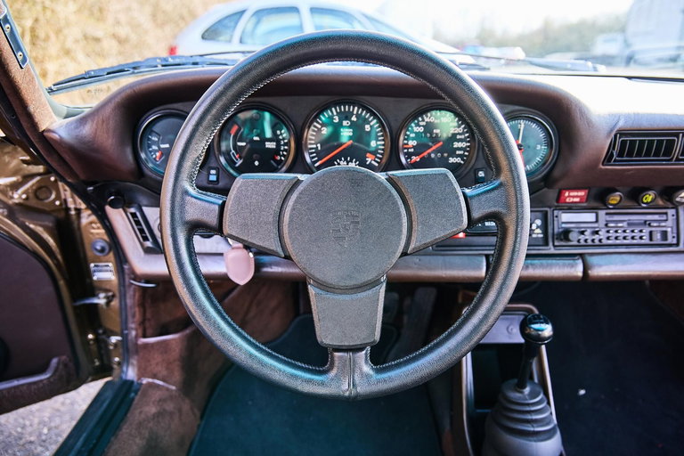 Porsche 911 Turbo 3.3