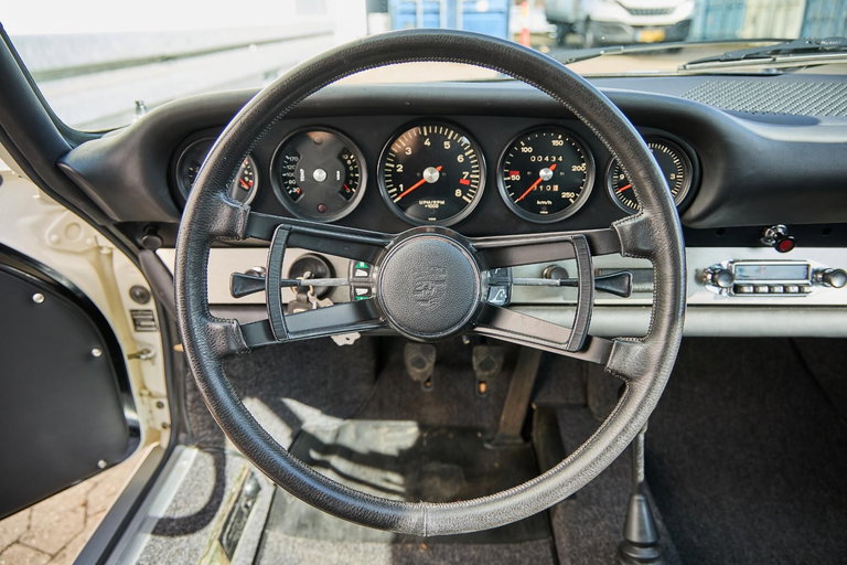 Porsche 911 S (F-Modell)