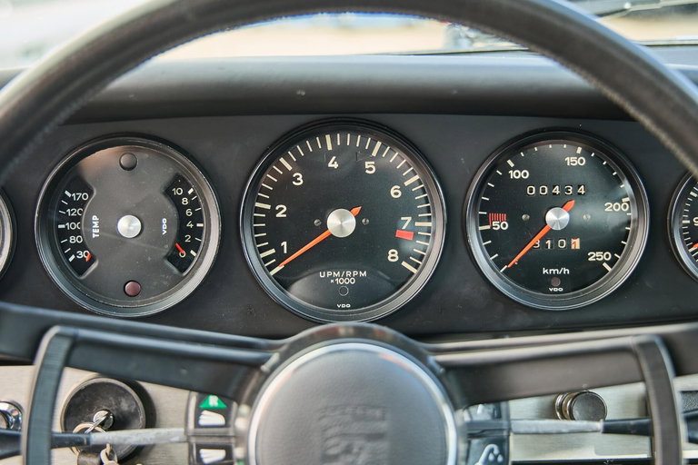 Porsche 911 S (F-Modell)