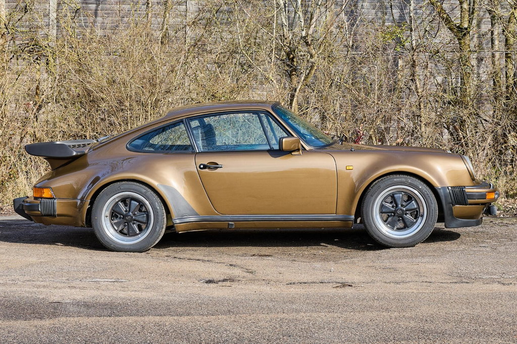 Porsche 911 Turbo 3.3