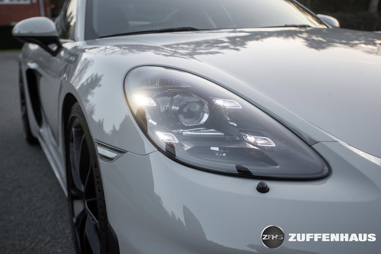 Porsche 718 Cayman GT4