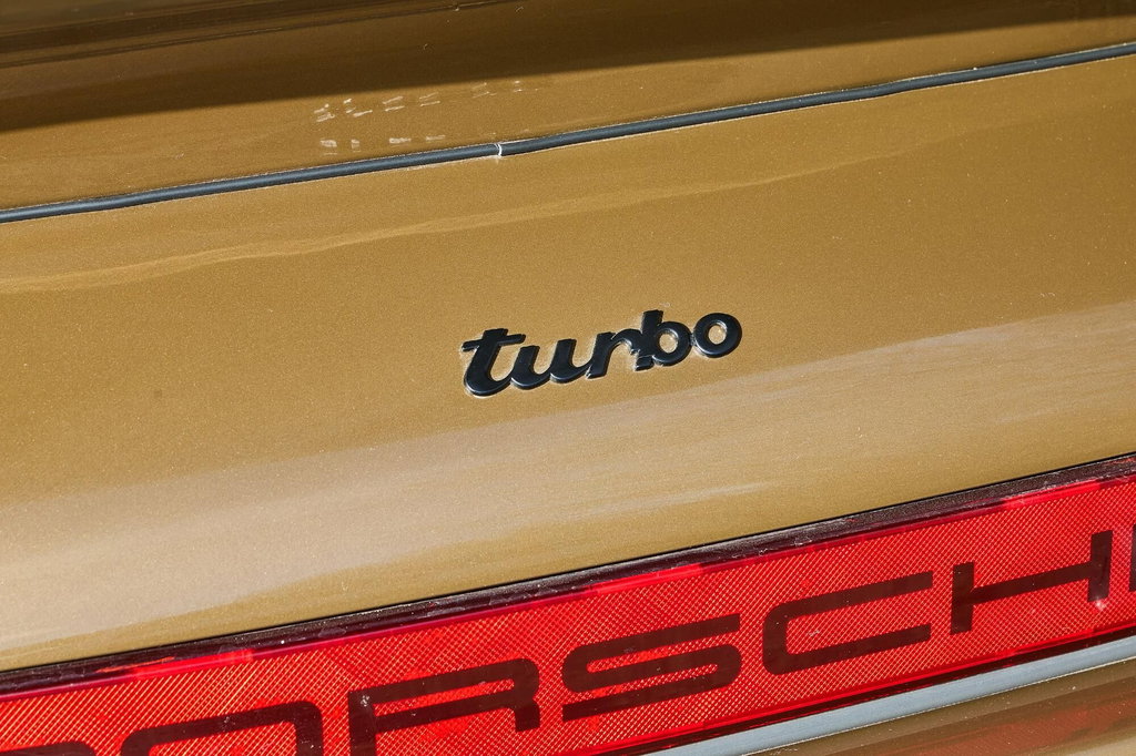 Porsche 911 Turbo 3.3