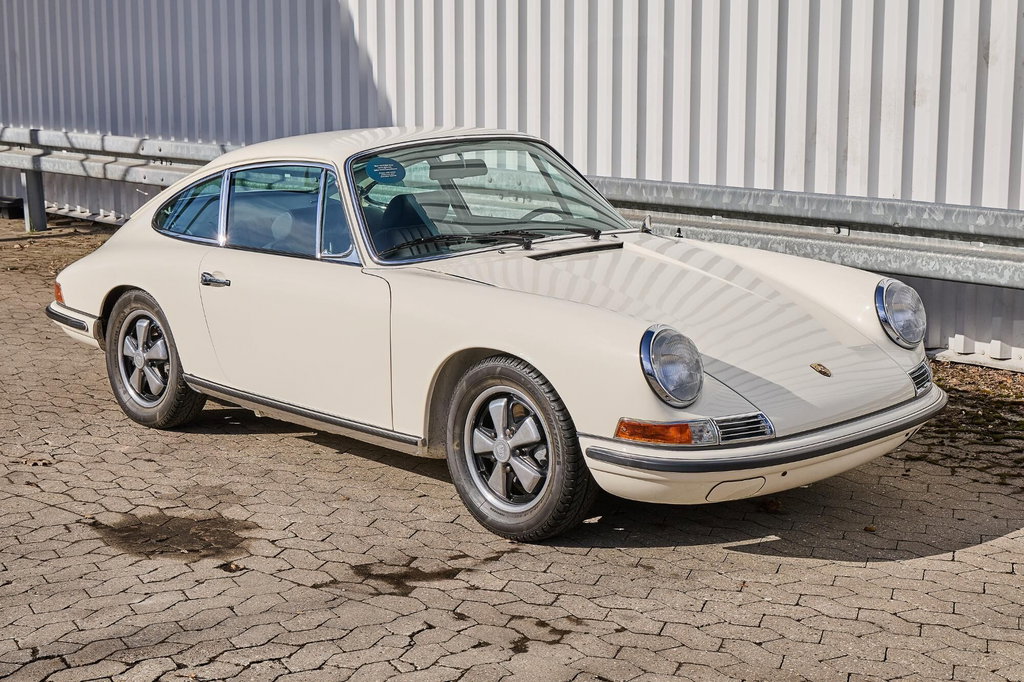 Porsche 911 S (F-Modell)