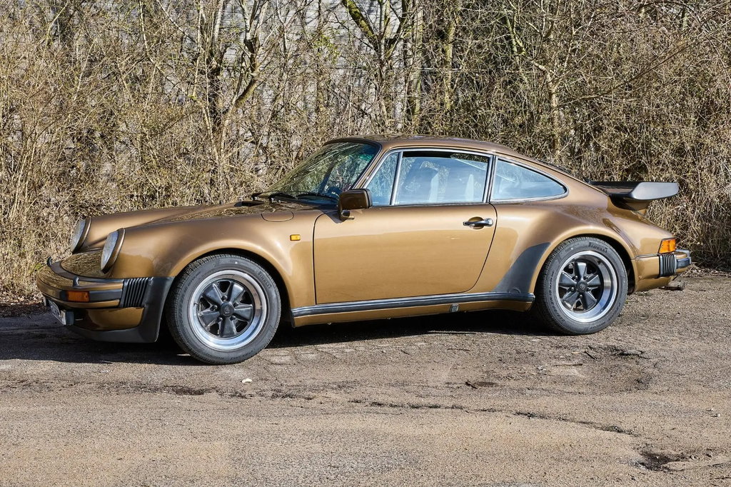 Porsche 911 Turbo 3.3