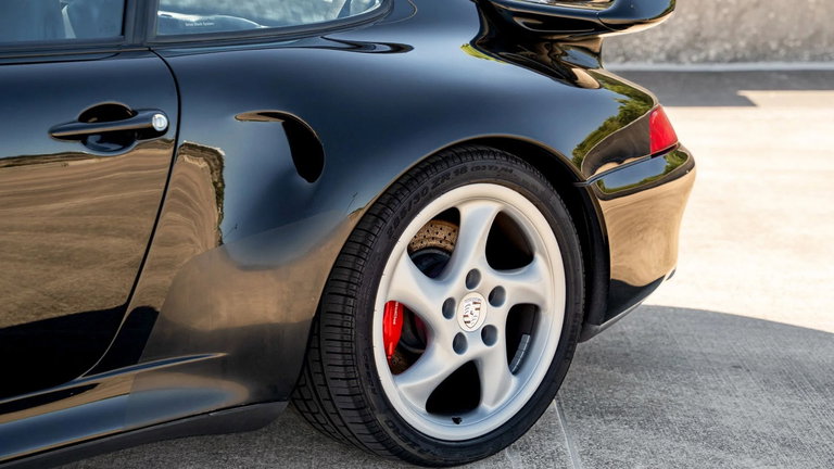 Porsche 993 Carrera 4S