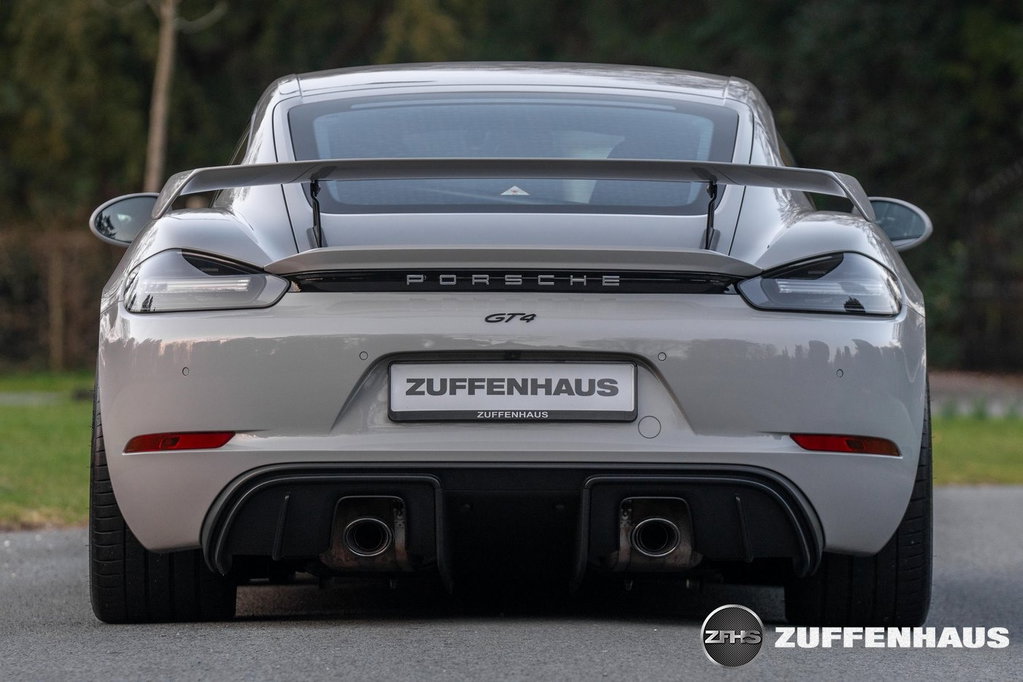 Porsche 718 Cayman GT4