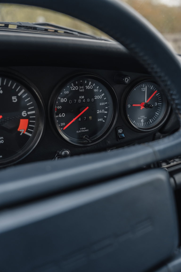 Porsche 911 Carrera 3.2