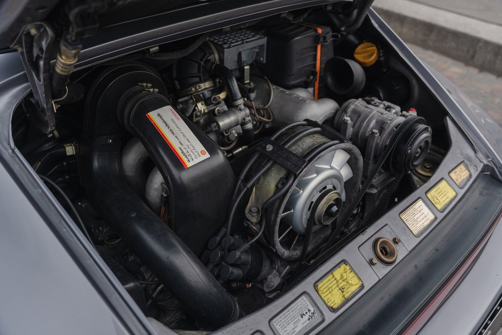 Porsche 911 Carrera 3.2