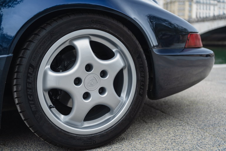 Porsche 964 Carrera 4