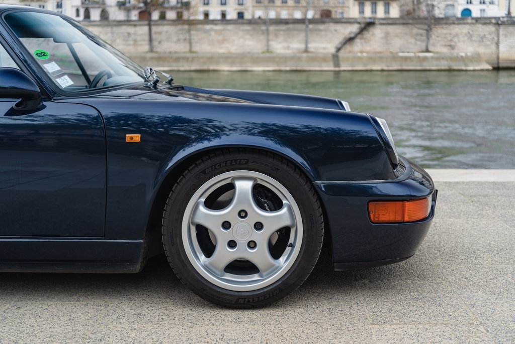 Porsche 964 Carrera 4