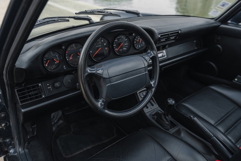 Porsche 964 Carrera 4