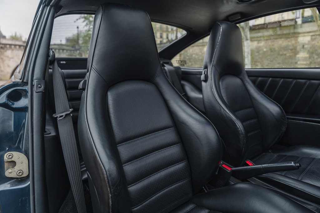 Porsche 964 Carrera 4