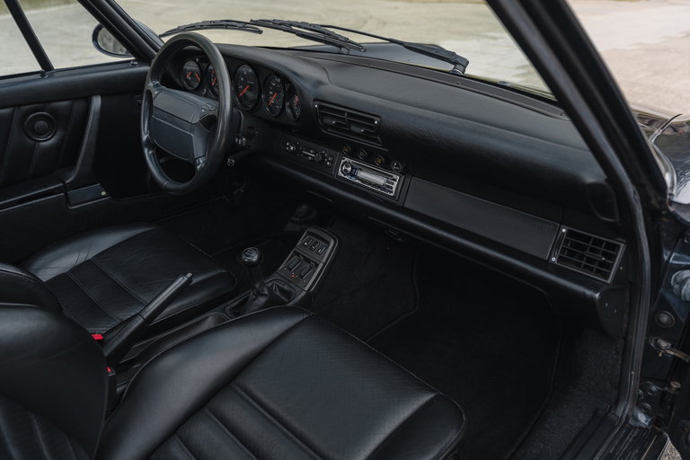 Porsche 964 Carrera 4