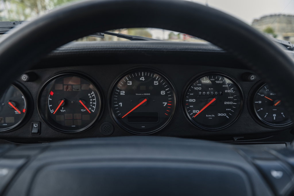 Porsche 964 Carrera 4