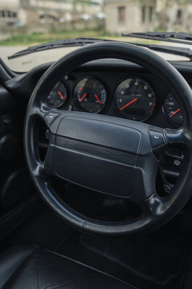 Porsche 964 Carrera 4