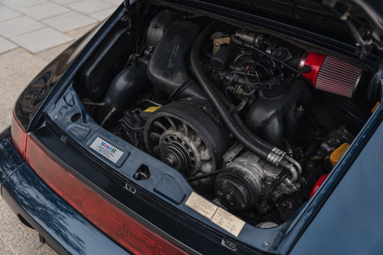 Porsche 964 Carrera 4