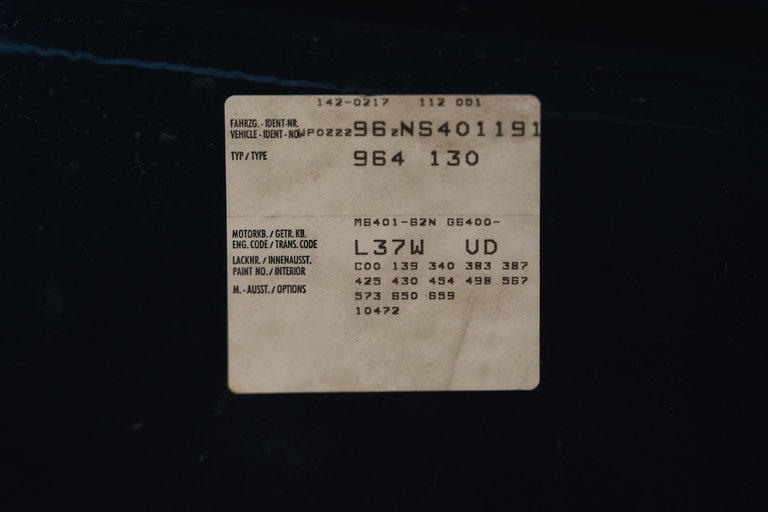 Porsche 964 Carrera 4