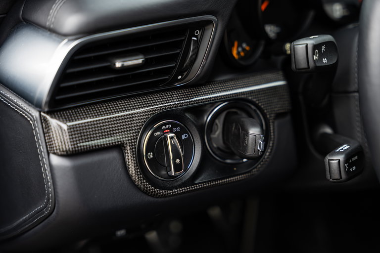 Porsche 991.2 GT3 Touring