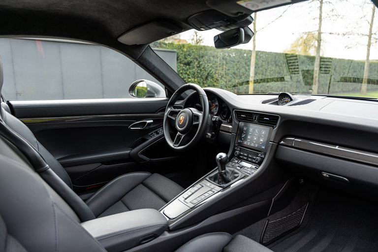 Porsche 991.2 GT3 Touring