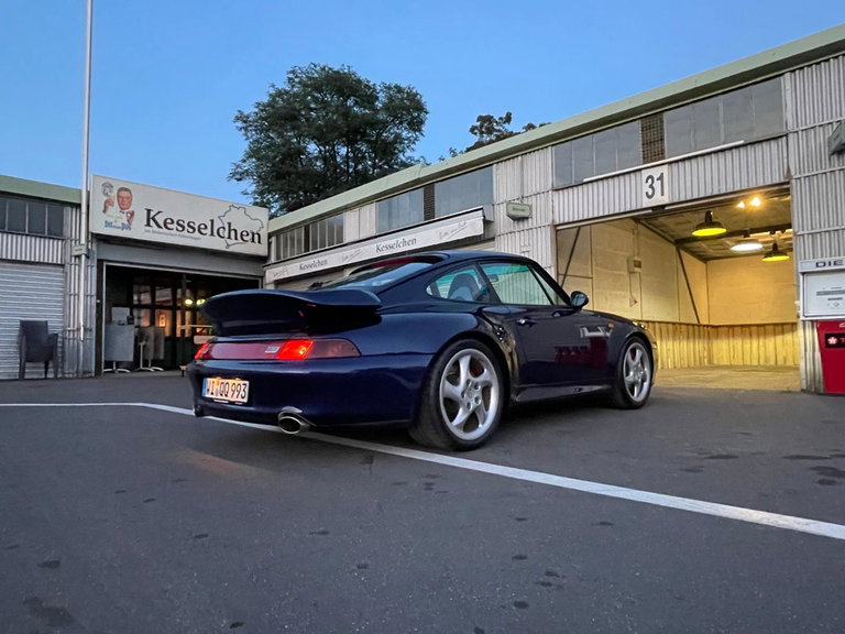 Porsche 993 Carrera 4S