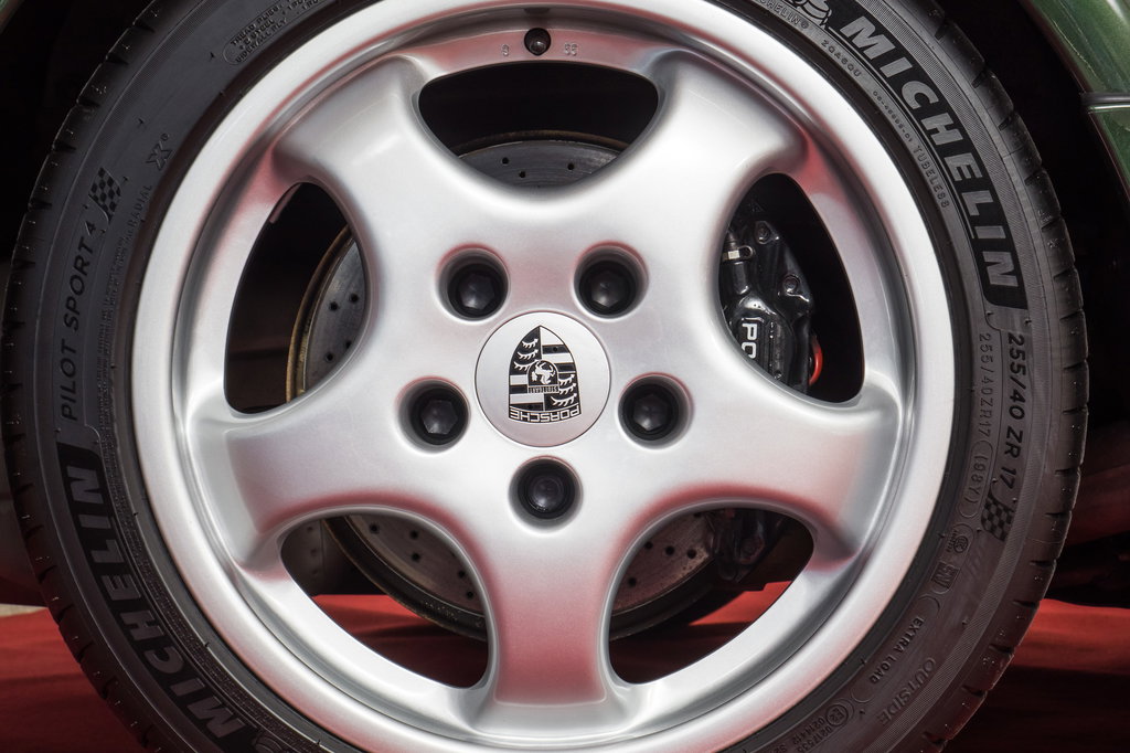 Porsche 964 Carrera 2 Cabrio WTL