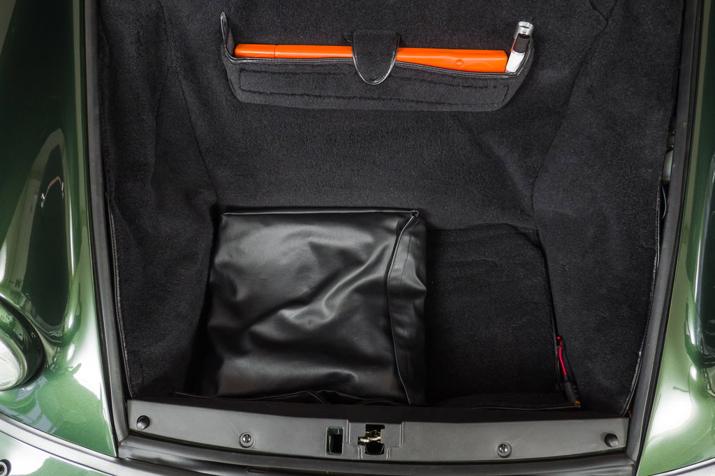 Porsche 964 Carrera 2 Cabrio WTL