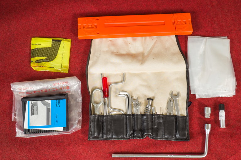 Porsche 964 Carrera 2 Cabrio WTL