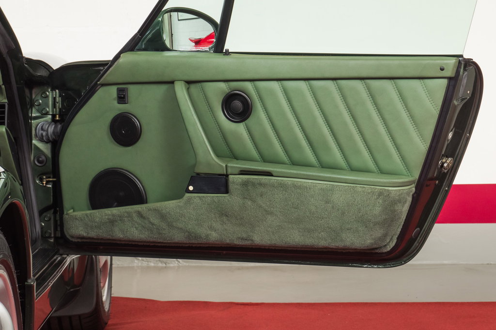 Porsche 964 Carrera 2 Cabrio WTL