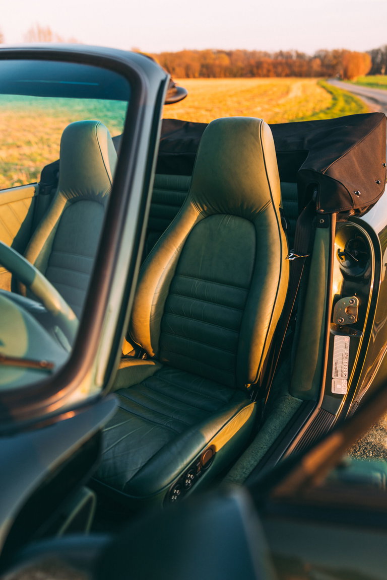 Porsche 964 Carrera 2 Cabrio WTL