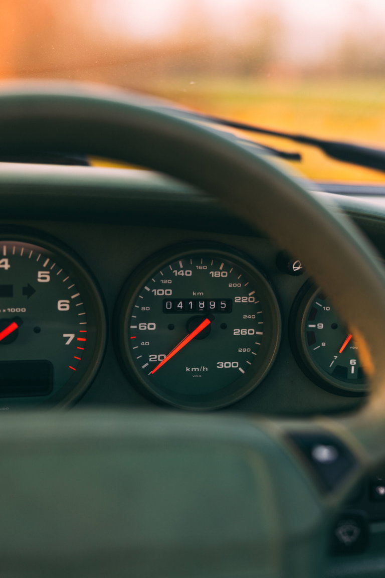 Porsche 964 Carrera 2 Cabrio WTL