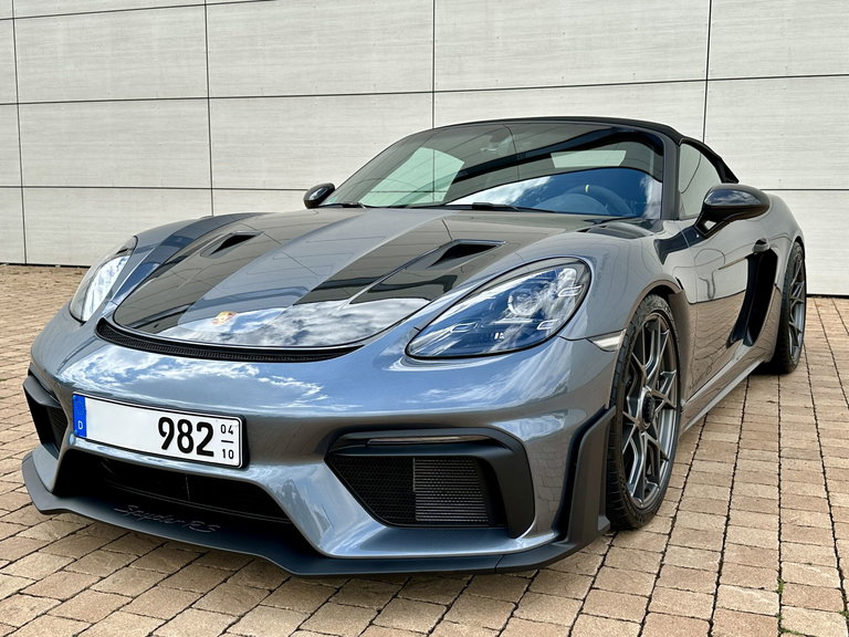 Porsche 718 Spyder RS