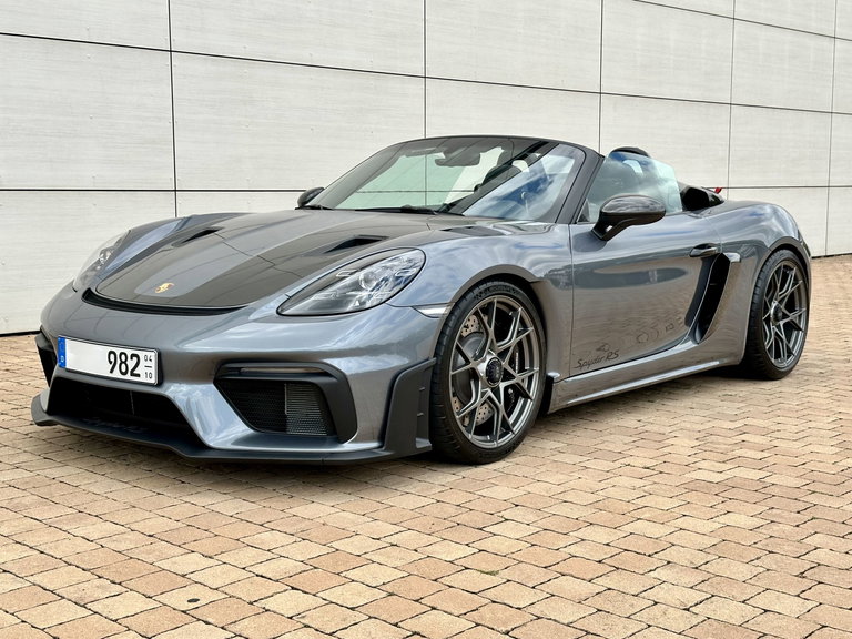 Porsche 718 Spyder RS