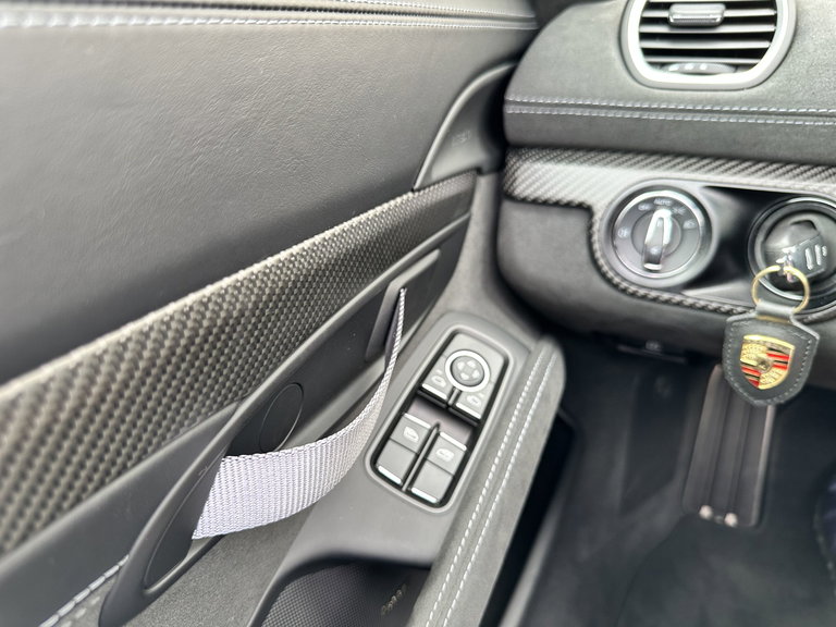 Porsche 718 Spyder RS