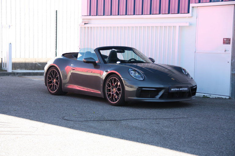 Porsche 992 Carrera 4S