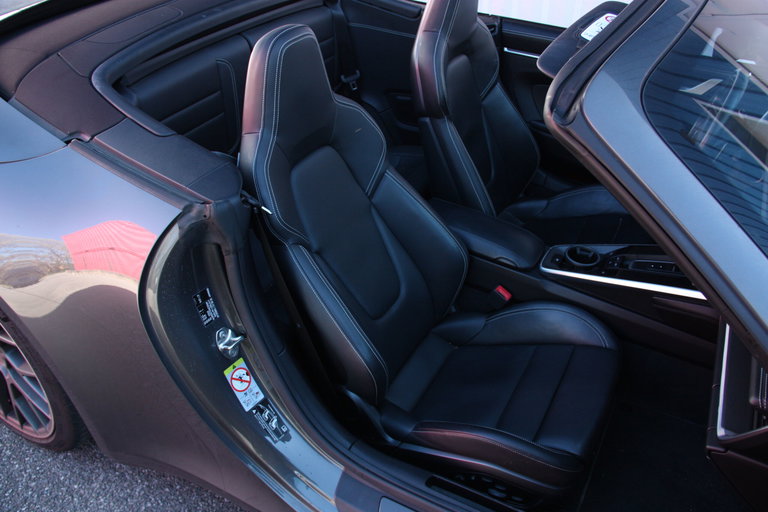 Porsche 992 Carrera 4S