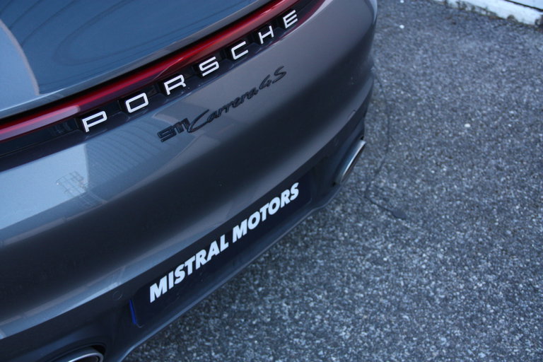 Porsche 992 Carrera 4S