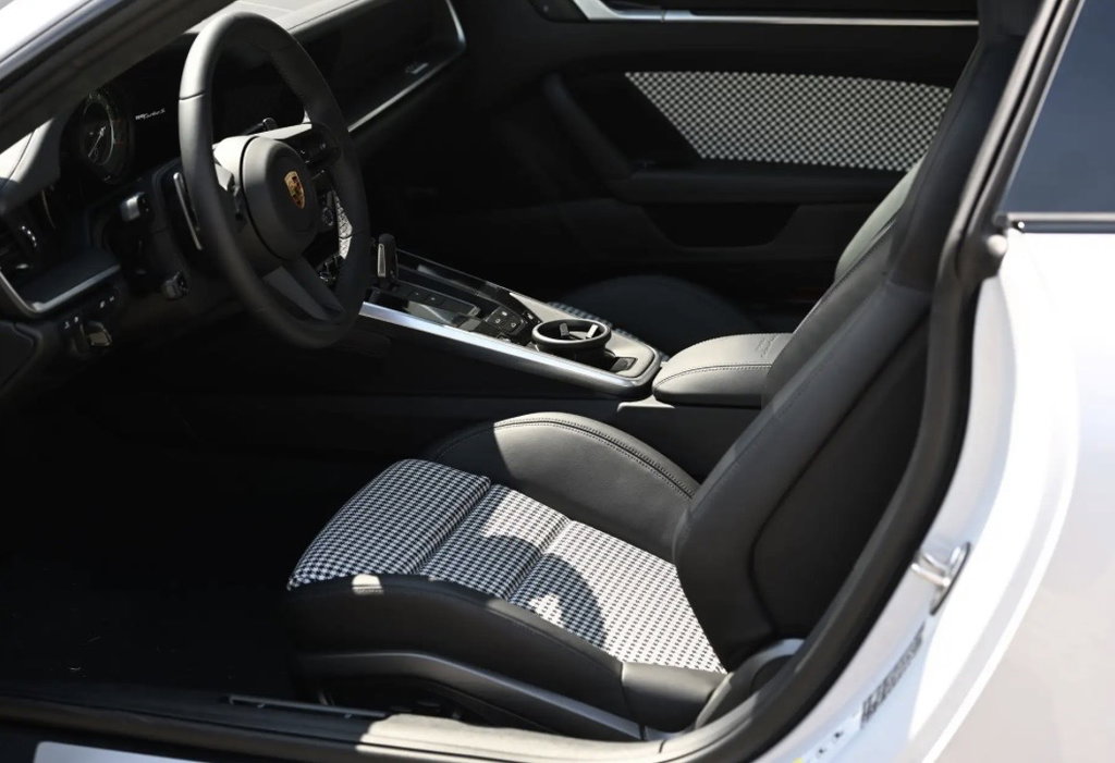 Porsche 992 Turbo S
