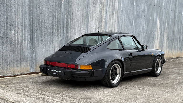 Porsche 911 Carrera 3.2